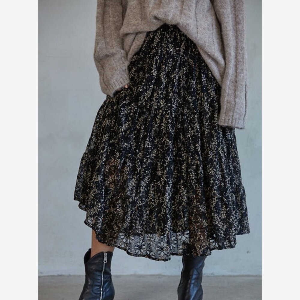 By Together Black Floral Midi Skirt - Picture 3 of 8